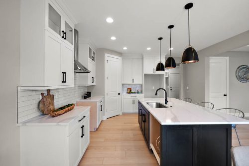 28-16949-Glenhurst-28